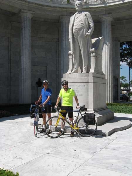 pics/09A_McKinley_Memorial.jpg